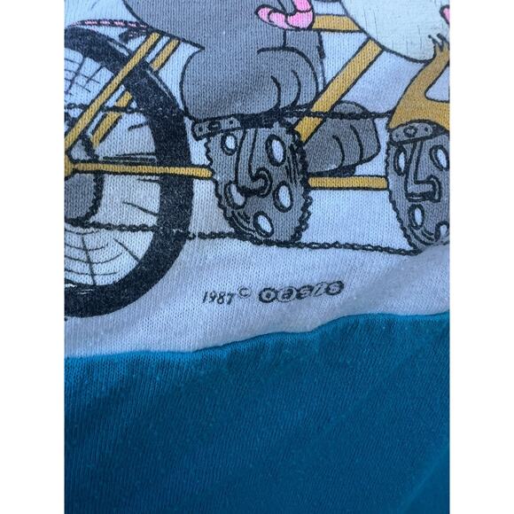 The Zoo Crew 87' Women's M Crop Tee Shirt Bear Riding Bicycle Graphic Blue - Picture 9 of 11